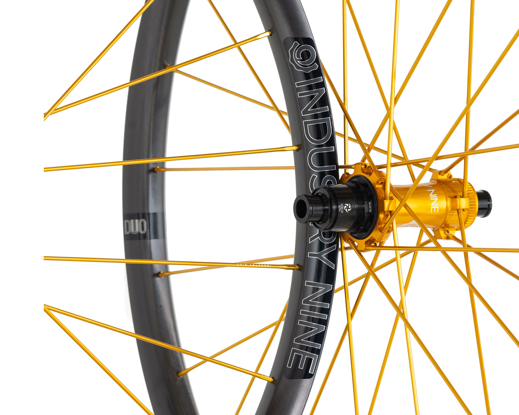 Image of a Gold Industry Nine Solix Wheelset